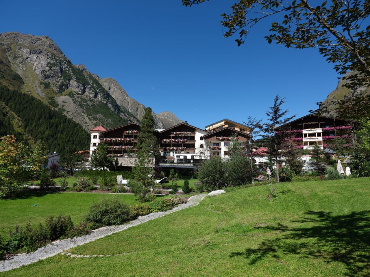 Verwoehnhotel Wildspitze Sankt Leonhard im Pitztal Exterior foto